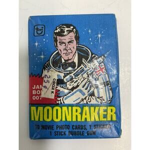 Moonraker 007 Wax Pack Of Cards Roger Moore 1979 Topps